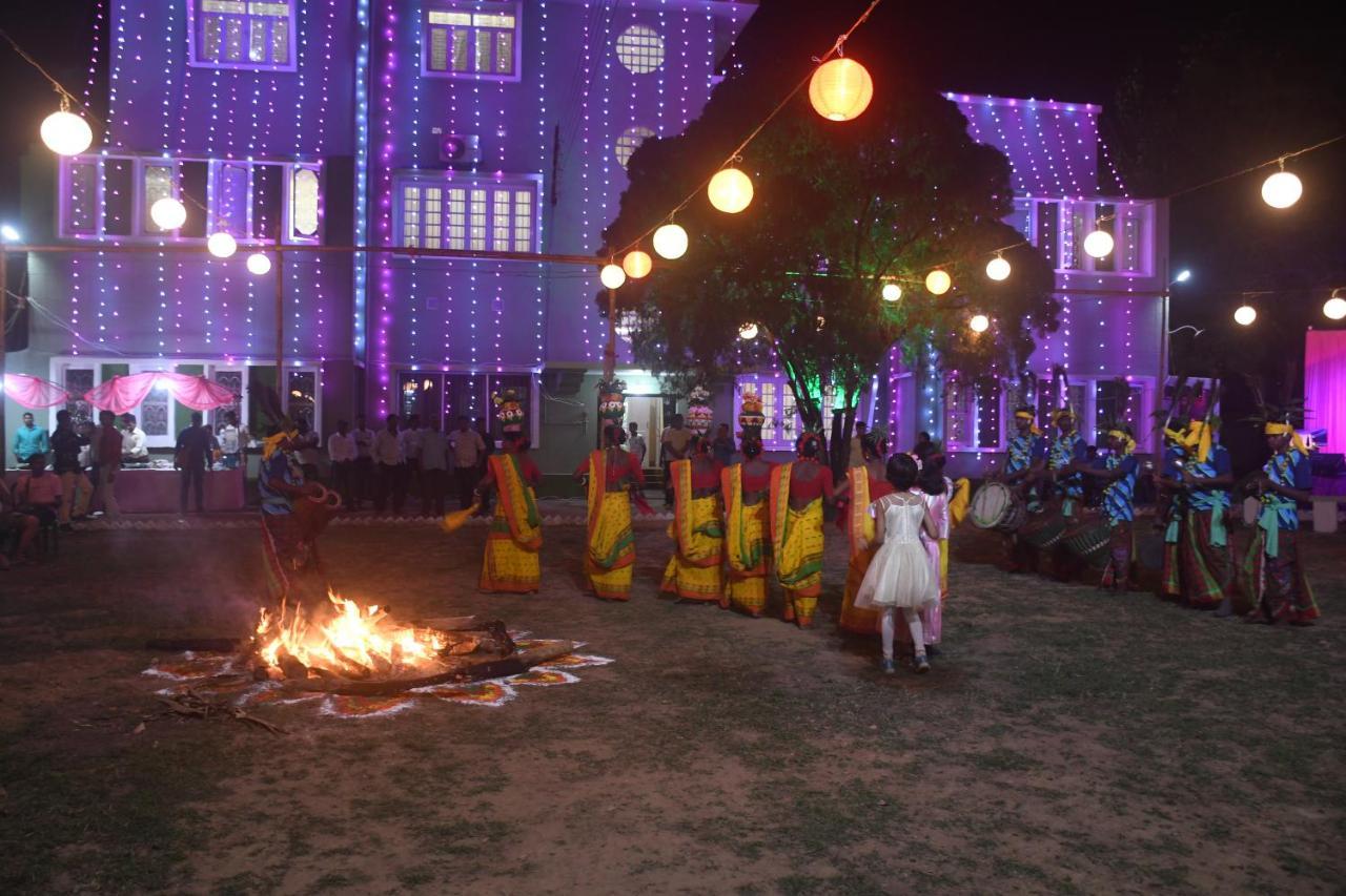 Jhargram Eshani Hotels And Guest House מראה חיצוני תמונה